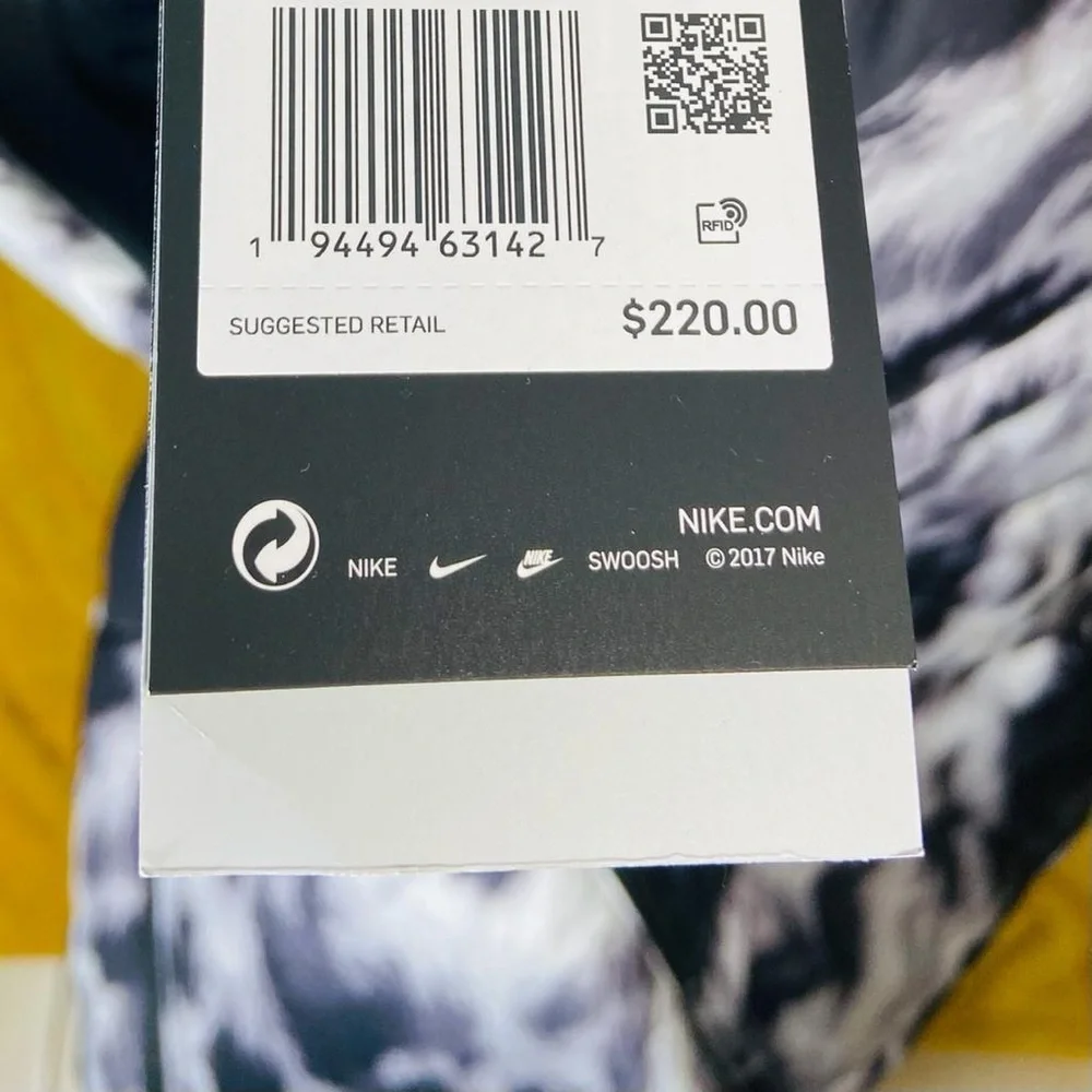 Nike puffer jacket